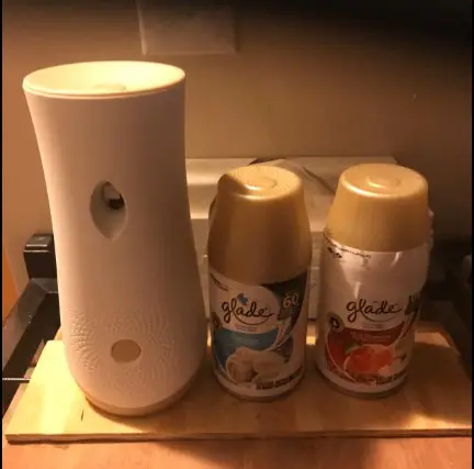Glade automatic wall mounted air freshener