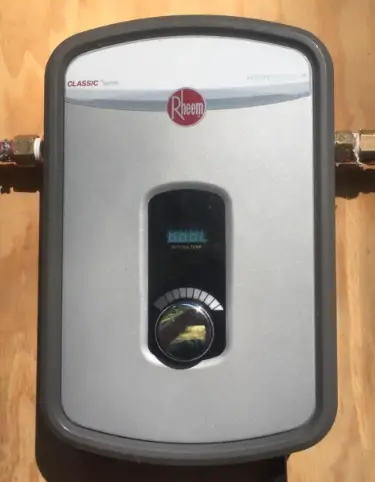 AO Smith water heater vs. Rheem